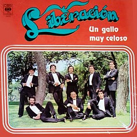 Un gallo muy celoso